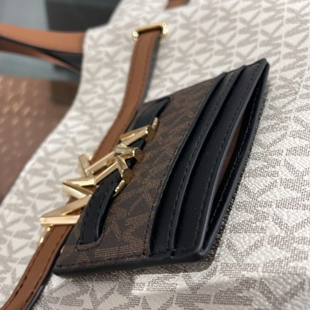 MICHAEL KORS
Reed Large Card Holder Case Wallet 
Brown /Black MK Signature 
NWT - Picture 14 of 16